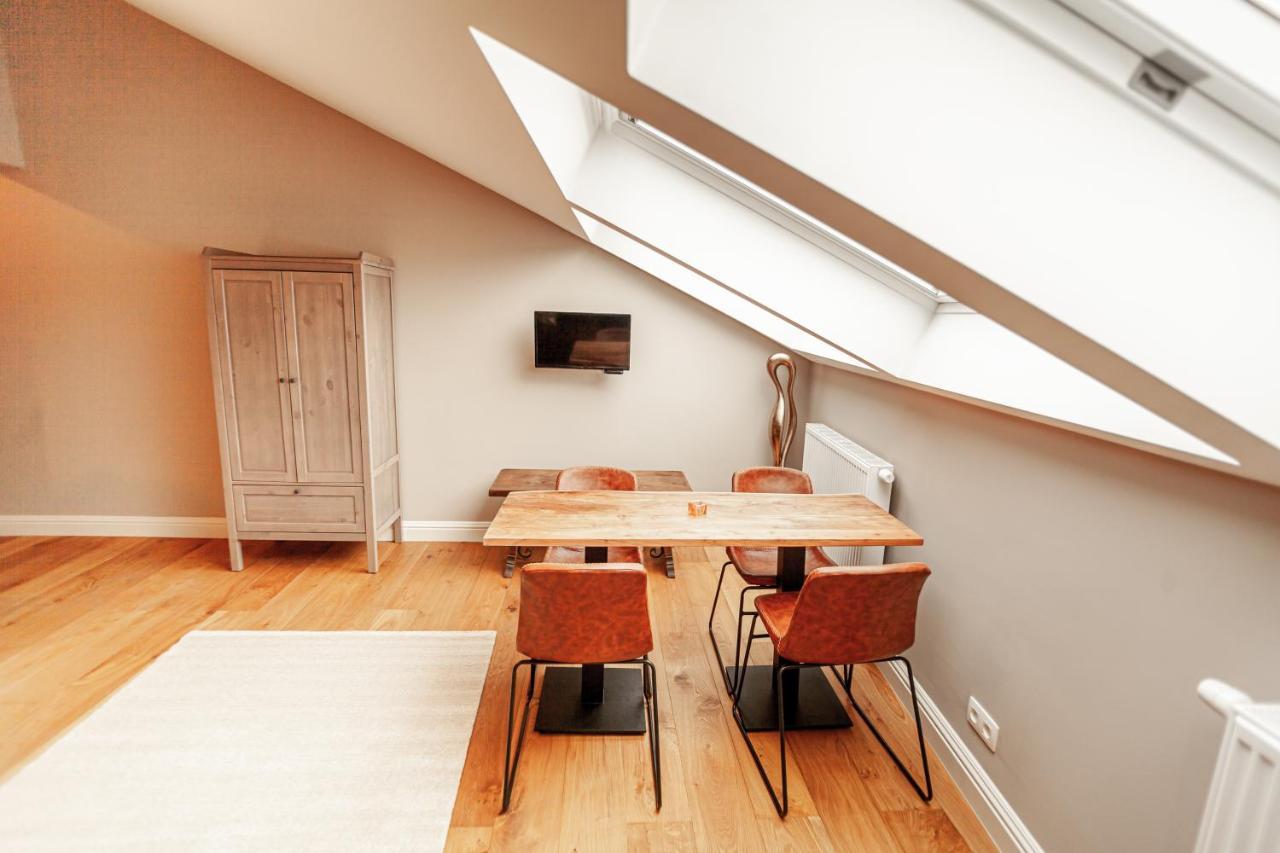 Luxury Palace By Rikas Apartamento *