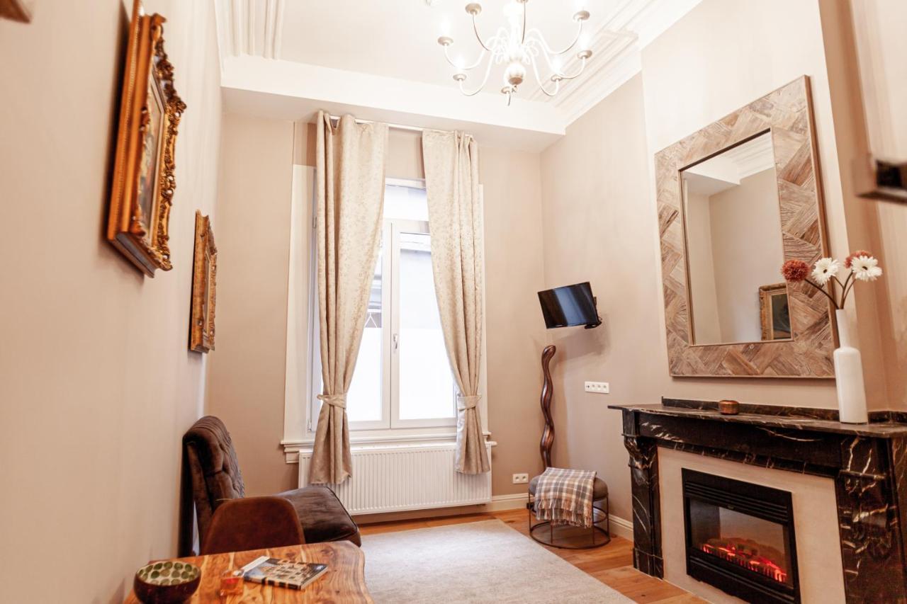 Luxury Palace By Rikas Apartamento