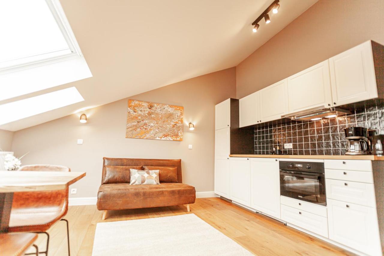 Luxury Palace By Rikas Apartment